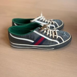 Gucci shoes. Tennis 1977. US size 8.5 . Color grey